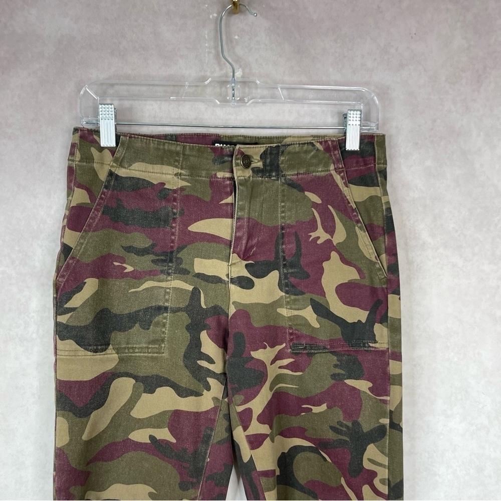 Pam & Gela Burgundy Camo Cargo Elastic Hem Cropped Pants Women's Size 26 - Picture 3 of 10